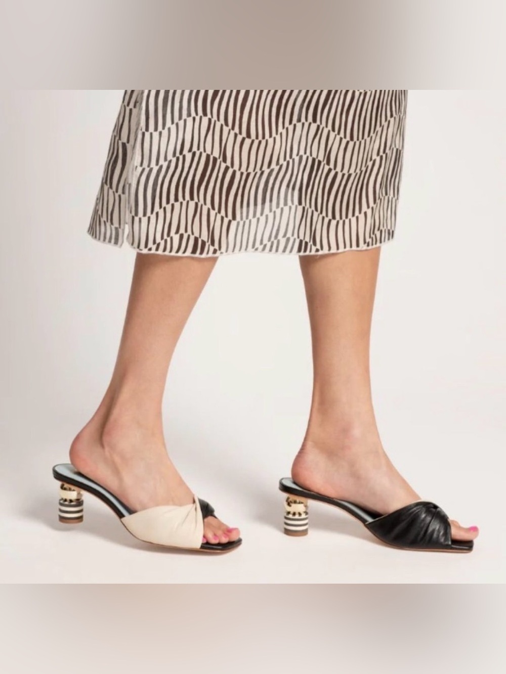 Frances Valentine Black & Oyster FARAH Twisted Kickball Heel 8 8B